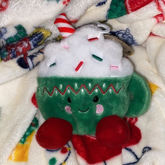 Palm pals Candace the hot cocoa - Picture 4 of 6